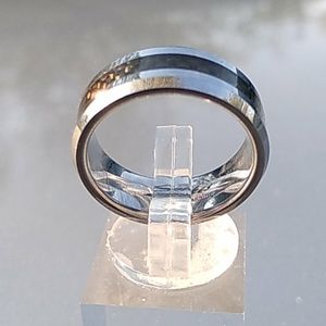 Spikes tungsten carbide wedding band